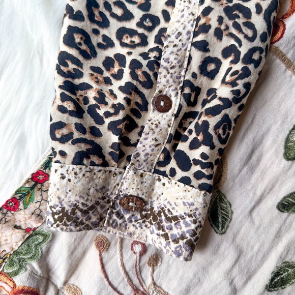 JOHN MARK Point Collar Long Sleeve EMBROIDERED LEOPARD BLOUSE Cheetah Tunic M - Picture 7 of 8